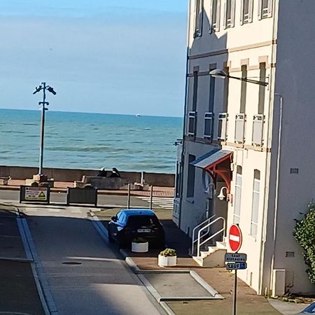Appartement Avec Balcon Au 1Er Etage Vue Laterale Mer A 50 Metres De La Plage A Mers Les Bains. Zewnętrze zdjęcie