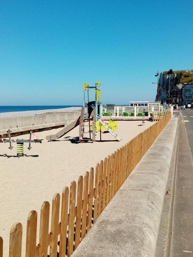 Appartement Avec Balcon Au 1Er Etage Vue Laterale Mer A 50 Metres De La Plage A Mers Les Bains. Zewnętrze zdjęcie