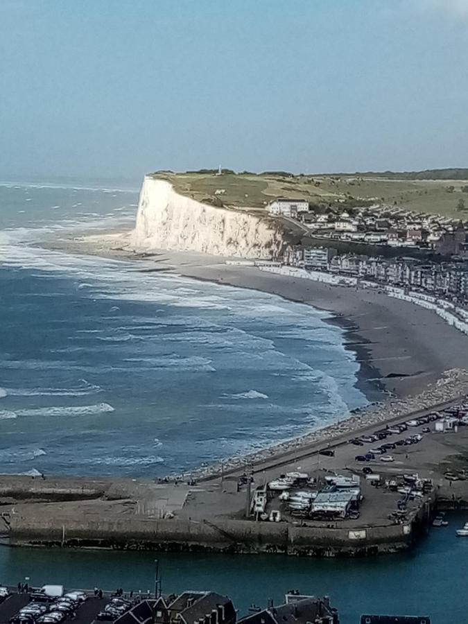 Appartement Avec Balcon Au 1Er Etage Vue Laterale Mer A 50 Metres De La Plage A Mers Les Bains. Zewnętrze zdjęcie