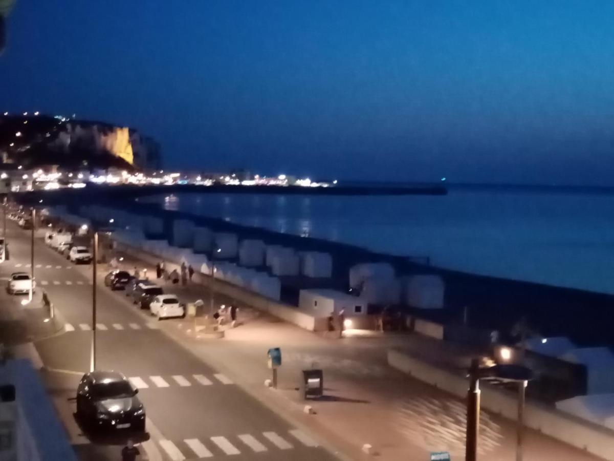 Appartement Avec Balcon Au 1Er Etage Vue Laterale Mer A 50 Metres De La Plage A Mers Les Bains. Zewnętrze zdjęcie